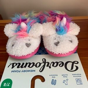 Dearfoams Multicolor Unicorn Fuzzy Slippers